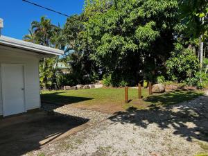 Reef Coast Cottage Absolute Beachfront