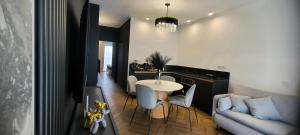 BLACK ORCHID by Woronicza Premium Apartments