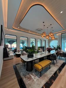 Legendary E204 - Top floor family 1BR - The Title Legendary by UNO