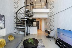 Urban Haven - Peaceful Sanctuary - City Loft