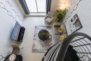 Urban Haven - Peaceful Sanctuary - City Loft