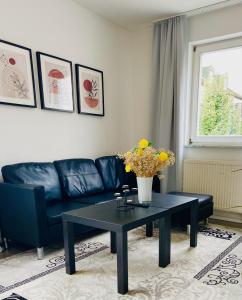 Top möblierte 2-Zimmer Wohnung im Zentrum von Vilsbiburg, sonniger Balkon, private Garage