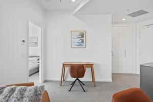 Apartment with Gym and Indoor Pool Access