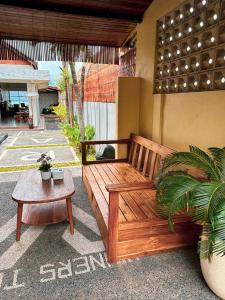 Winners surfing bali resort