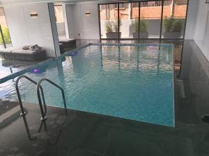 Oak classic residency