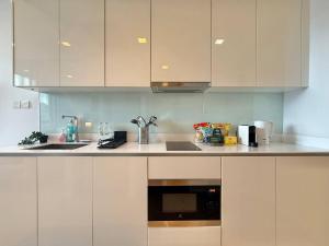 Cozy City BTS Nana | Pool, Sauna & Gym 38th Floor