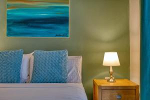 1-Bed Suite Near Spinola Bay