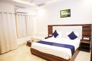 Mystara Hotels