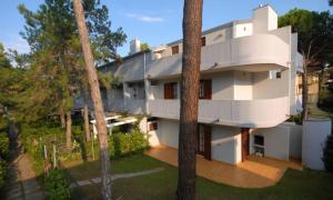 Terraced house 700mt from the sea