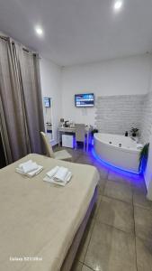 B&B Napoli Centrale Room&Jacuzzi
