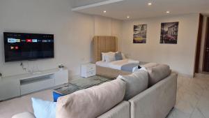 Spacious studio in Westlands Parklands