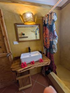 Casa los Mangos Private pool 150 m from the beach