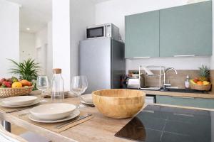 Beautiful renovated two-bedroom apartment - Villeurbanne