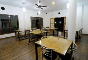 Grey Stone Hotel