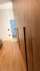 Noir Oak - Modern Stay in Orikum