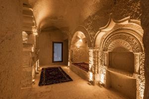 Tyana Cave House