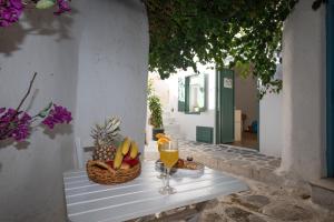 Maison Mimis in Mykonos Town Center