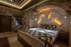 Tyana Cave House