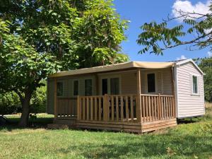 Camping 4 étoiles - Piscine - ccbfdgh