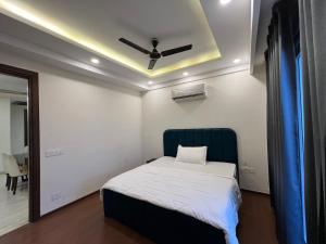 Luxurious 3bhk fully furnished for Party & Stay
