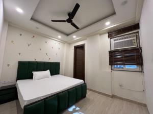 Luxurious 3bhk fully furnished for Party & Stay