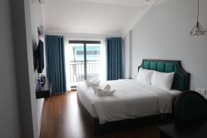 Maya Central Hotel & Spa