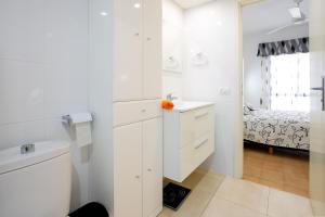 One-bedroom Apartment With Terrace, Pool and Partial Sea Views