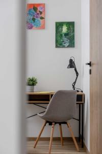 Apartament Odpowiedni Dla Rodzin z Balkonem i Dwiema Sypialniami w Katowicach by Noclegi Renters