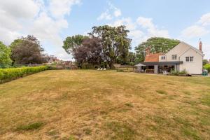 5 Bed in Walberswick oc-hlodg2