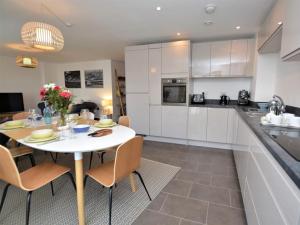 2 Bed in Bournemouth oc-48516