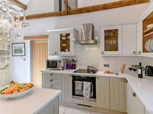 2 Bed in Chop Gate oc-93098