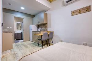 Modern Retreat near City Square with Easy Transport