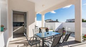 Villa Falaride con piscina