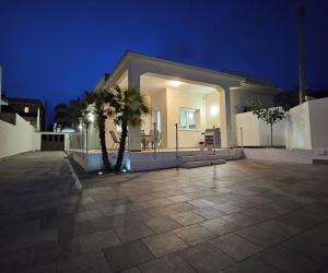 Villa Falaride con piscina