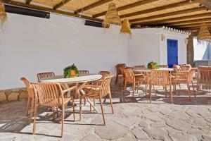 House - Sleeps 10 to 34 - Heated Pool - Parking
