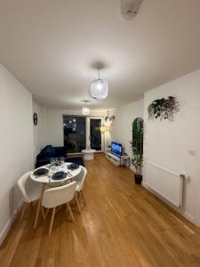 Prestige London Apartment Balcony Views