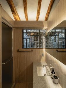 ANON, A Private Hanok by Unwadang