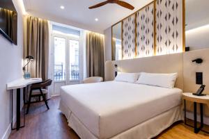 Petit Palace Plaza de la Reina