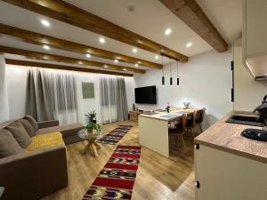 Central House - Modern Apartment