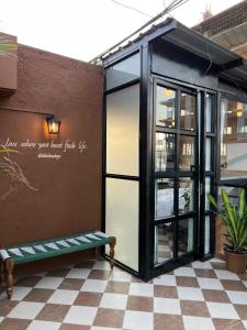 The Loft Under the Stars Private BR with Terrace