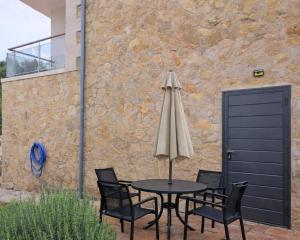 Chalet con jardin cerca de la playa