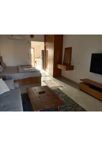 كمبوند ناديرا دهب بطريق الاجون