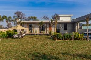 ELIVAAS Signature House of Tvara