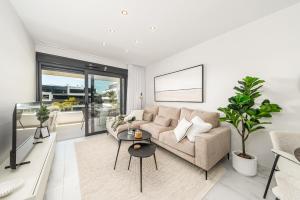 Lagoons Village Luxury Apartment with Pool & Spa