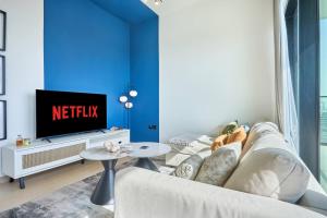 Modern 1BR Urban Escape at Blue Paradise