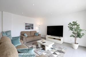 Light House with swimming pool