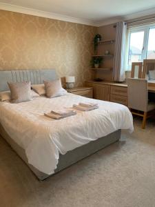 Fairway House- Stylish refurbished property