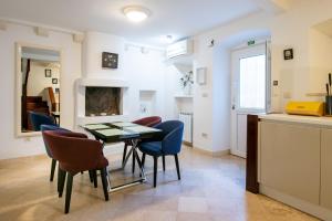 LUAN OLD TOWN APARTMENT by DuHomes