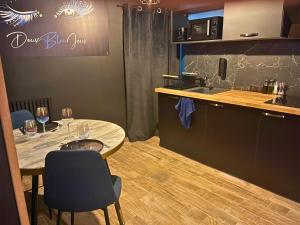 Suite Casanova avec SPA & Escape Love Game - Doux Bleu Jeux