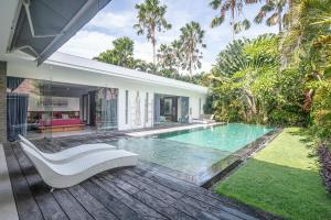 Luxury 3BR Modern Villa in the Heart of Seminyak